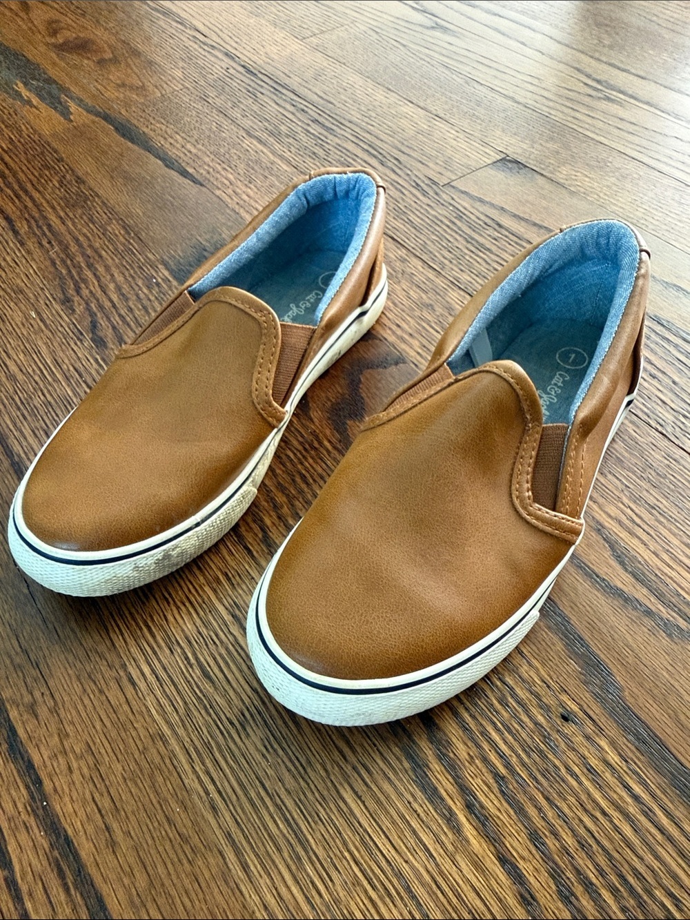 E Cat & Jack Kids 1 Tan Slip-On Dress Shoes with White Soles